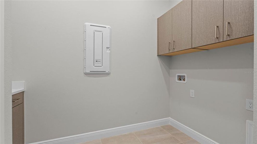 Spacious, unfurnished interior of a new home in Cresswind Lakewood Ranch, Lakewood Ranch (Image 18).