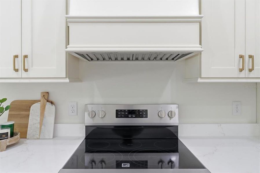 Close-up of interior finishes inside a home in , Crystal River (Image 21).