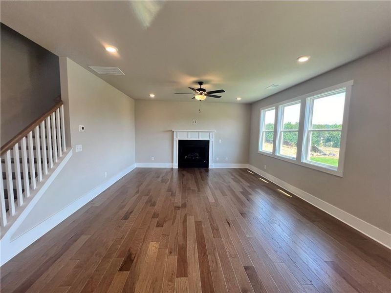 Spacious, unfurnished interior of a new home in , Canton (Image 5).