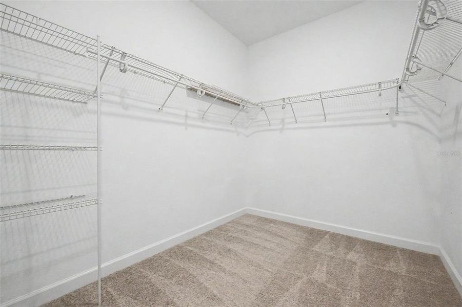 Spacious, unfurnished interior of a new home in , San Antonio (Image 25).