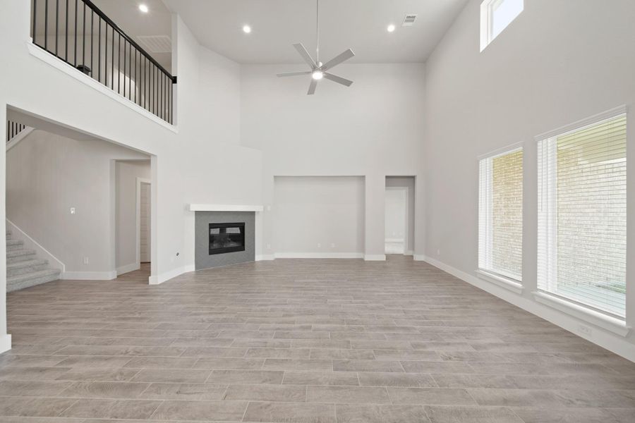 Spacious, unfurnished interior of a new home in Beacon Hill, Waller (Image 22). Spacious, unfurnished interior of a new home in Beacon Hill, Waller (Image 22).