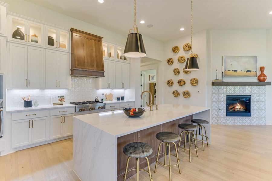 Representative furnished interior of a home built from the Bandera II by Giddens Homes in Whispering Wind, Bertram (Image 17).