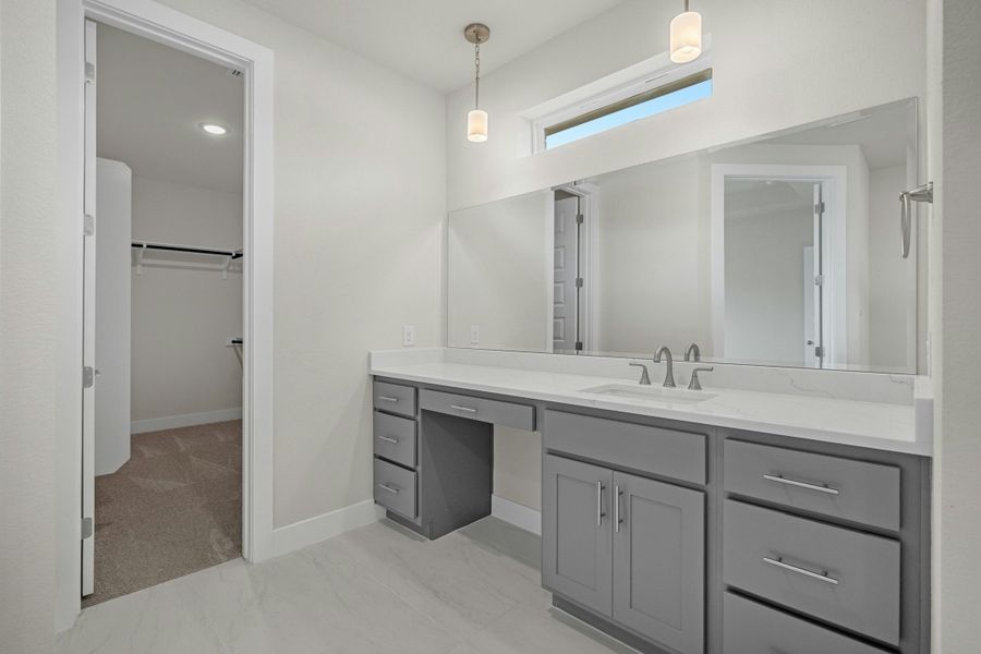 Furnished interior view inside a new home in Santa Rita Ranch, Georgetown (Image 9).