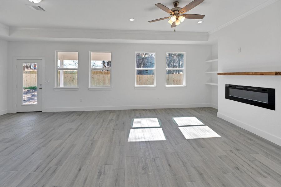 Spacious, unfurnished interior of a new home in , Montgomery (Image 14).