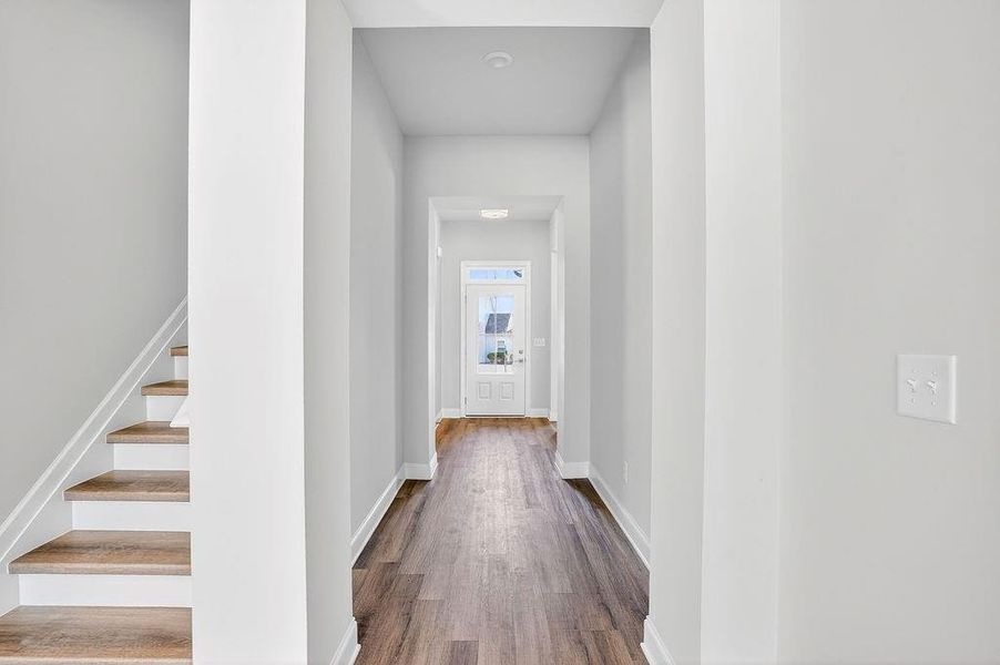 Spacious, unfurnished interior of a new home in , Homer (Image 31).