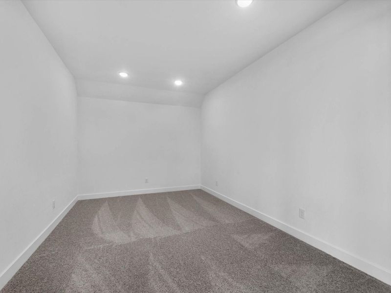 Spacious, unfurnished interior of a new home in Meridiana - 60', Manvel (Image 23). Spacious, unfurnished interior of a new home in Meridiana - 60', Manvel (Image 23).