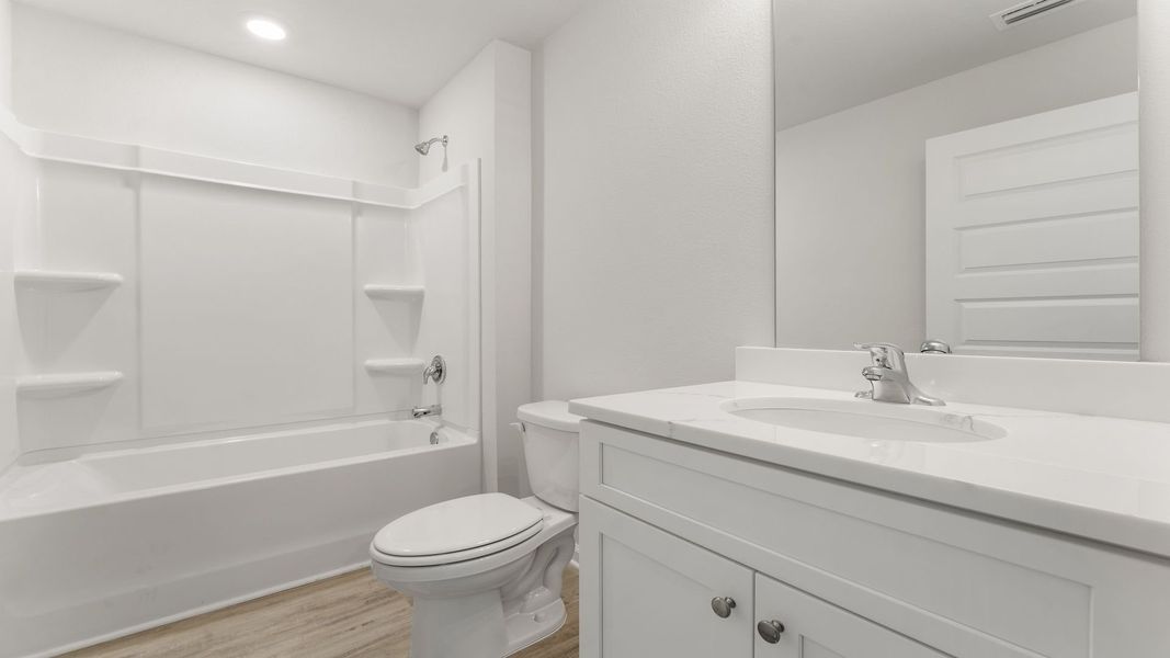Furnished interior view inside a new home in Hodges Bayou Plantation, Panama City (Image 6).