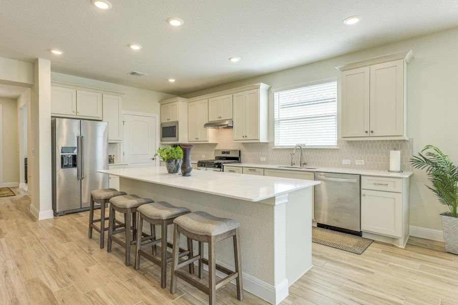 Such a lovely, spacious kitchen perfect for entertaining