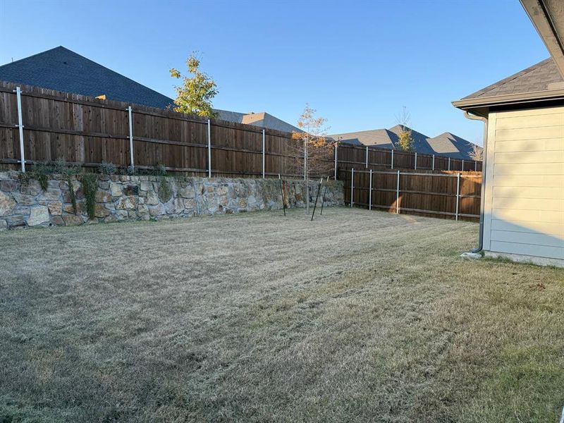 Exterior details and patio area of a home in , Lavon (Image 3).