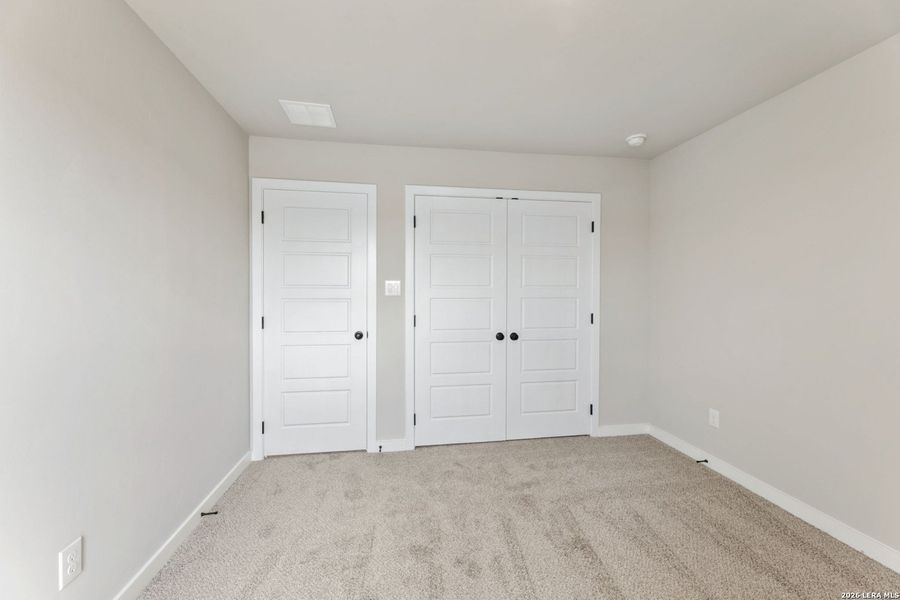 Spacious, unfurnished interior of a new home in Veranda Signature, San Antonio (Image 18). Spacious, unfurnished interior of a new home in Veranda Signature, San Antonio (Image 18).