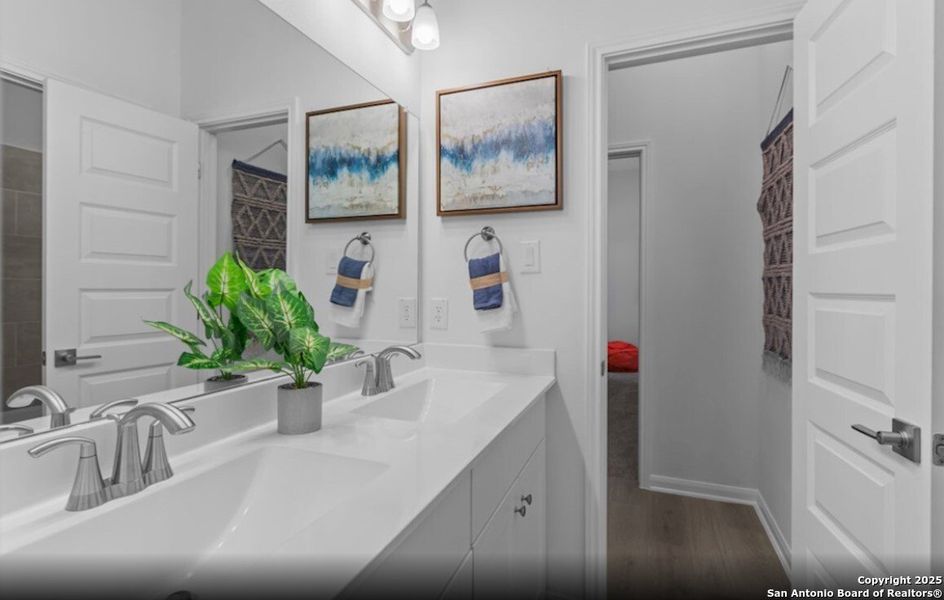 Furnished interior view inside a new home in Comanche Ridge, San Antonio (Image 4). Furnished interior view inside a new home in Comanche Ridge, San Antonio (Image 4).