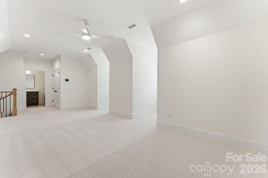 Bonus/Flex Space Bonus/Flex Space