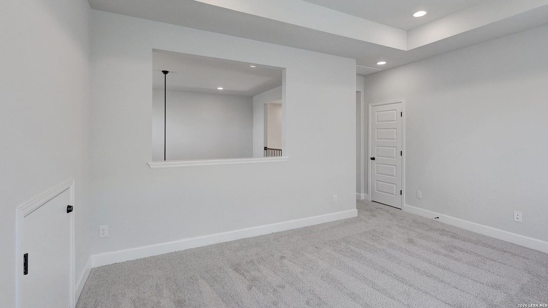 Spacious, unfurnished interior of a new home in Ladera, San Antonio (Image 22).