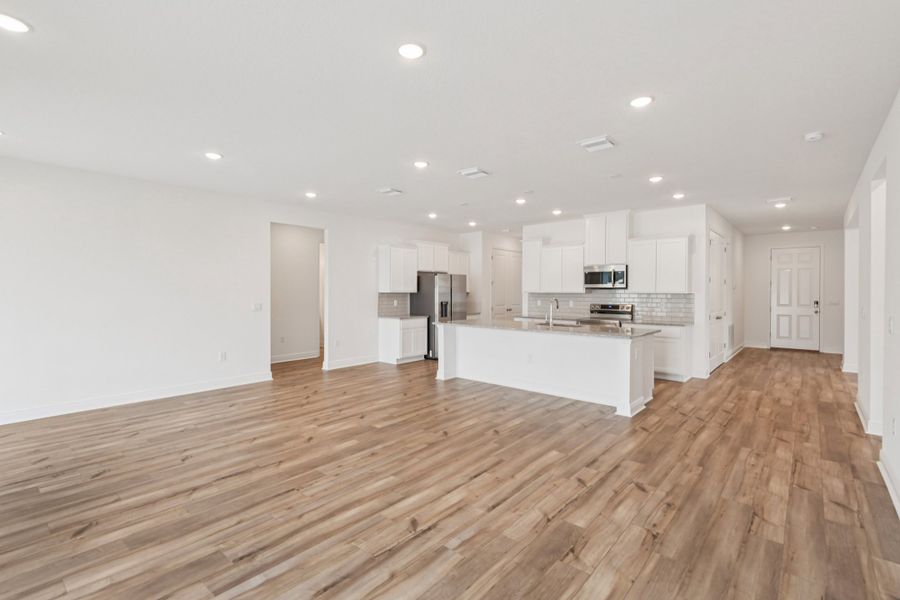 Representative unfurnished interior of a home built from the Naples by Maronda Homes in Coastal Communities, Edgewater (Image 17).