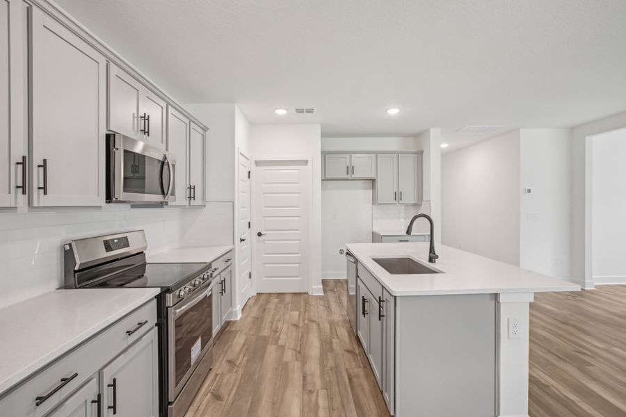 Experience chic design with sleek cabinetry, premium appliances, and exquisite finishes in Spring Hill.