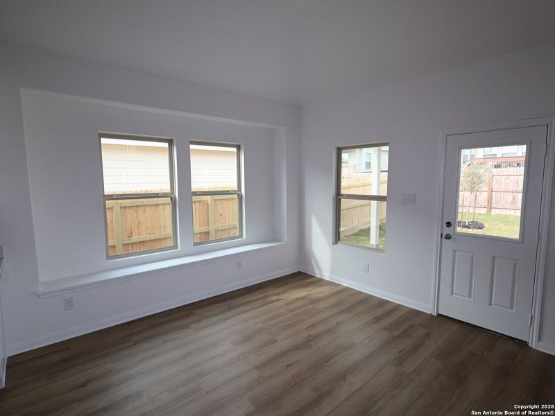 Spacious, unfurnished interior of a new home in Greenspoint Heights, Seguin (Image 31).