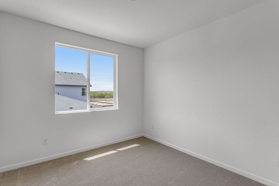 Spacious, unfurnished interior of a new home in Sugar Mill Village, Longmont (Image 12).