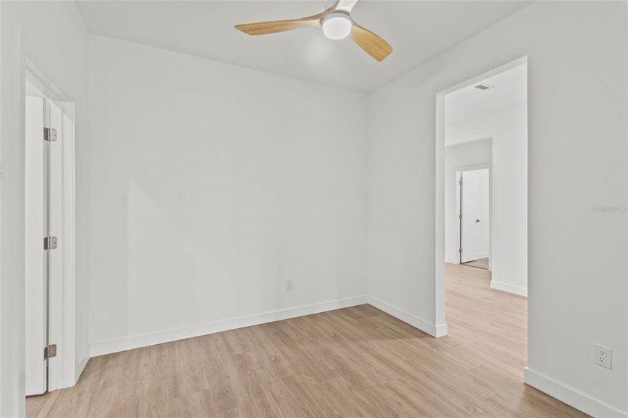 Spacious, unfurnished interior of a new home in , Punta Gorda (Image 15).