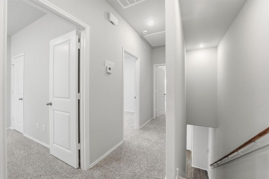 Spacious, unfurnished interior of a new home in , Willis (Image 27).