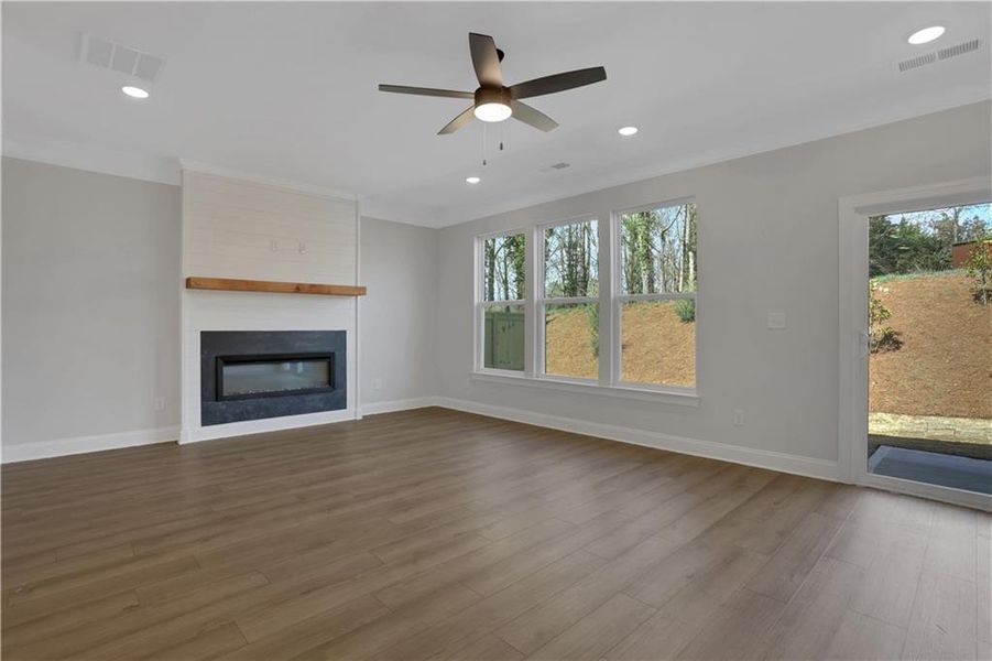 Spacious, unfurnished interior of a new home in Villas at Dawsonville Townhomes, Dawsonville (Image 27). Spacious, unfurnished interior of a new home in Villas at Dawsonville Townhomes, Dawsonville (Image 27).