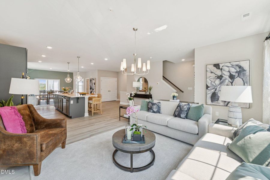 18 Julianne Living Area 3 18 Julianne Living Area 3