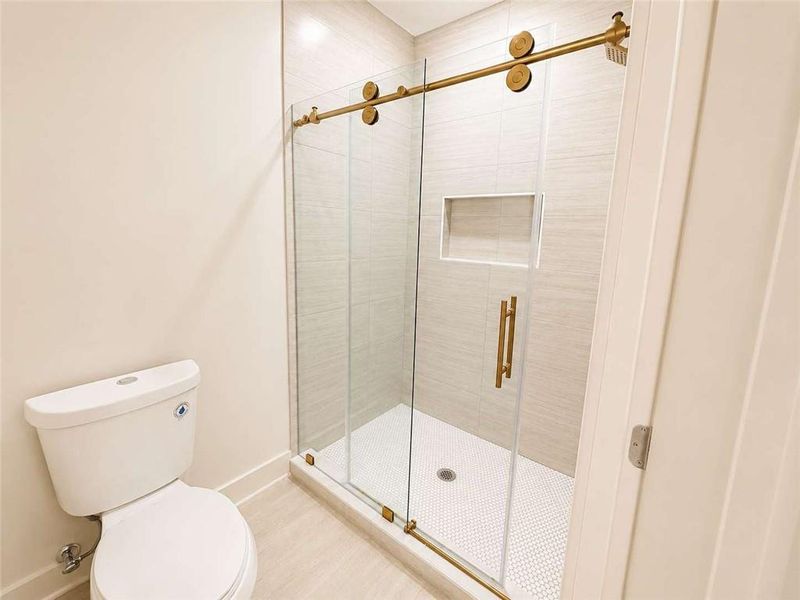 Furnished interior view inside a new home in , Decatur (Image 9).