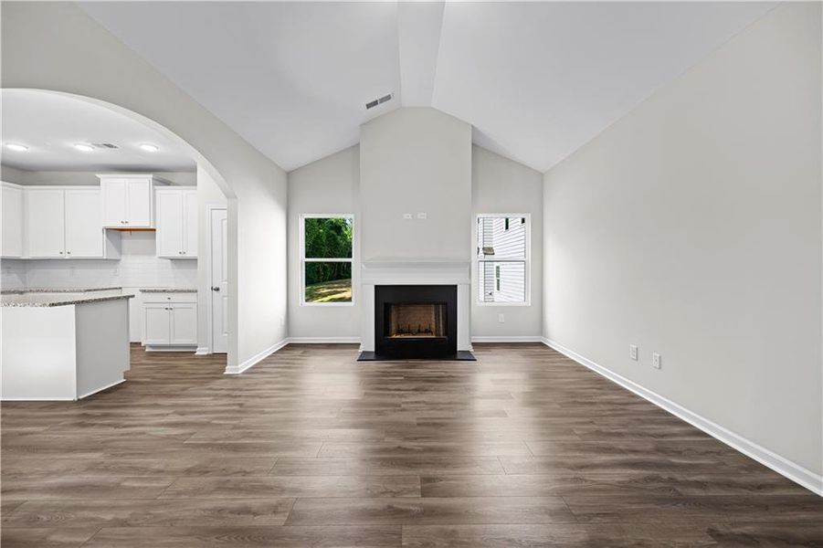 Spacious, unfurnished interior of a new home in , Villa Rica (Image 27).