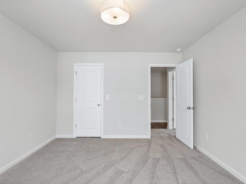 Representative unfurnished interior of a home built from the Cary A by Davidson Homes LLC in Lake Shore, Winder (Image 31).