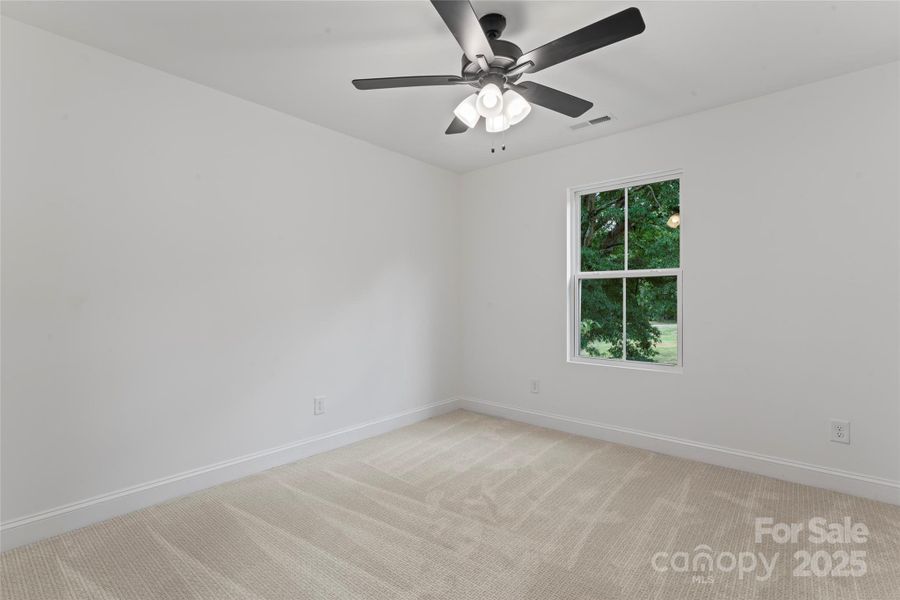 Spacious, unfurnished interior of a new home in , Harrisburg (Image 16).