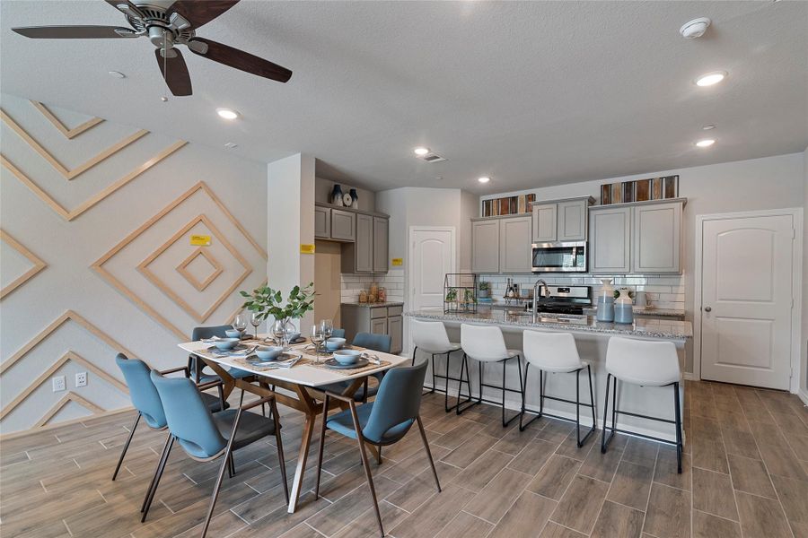 Furnished interior view inside a new home in Sierra Vista Townhomes, Rosharon (Image 11). Furnished interior view inside a new home in Sierra Vista Townhomes, Rosharon (Image 11).