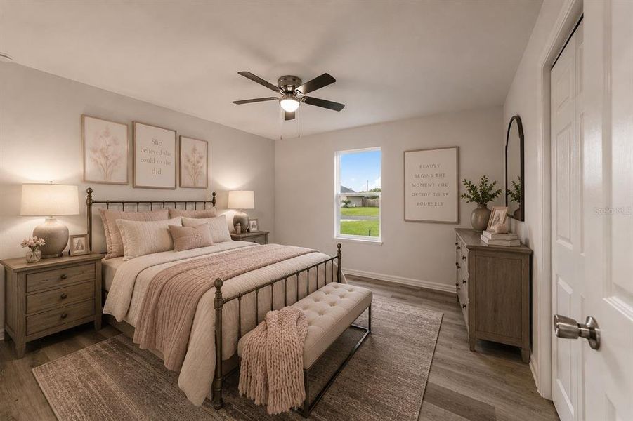 Furnished interior view inside a new home in , Ocklawaha (Image 16).