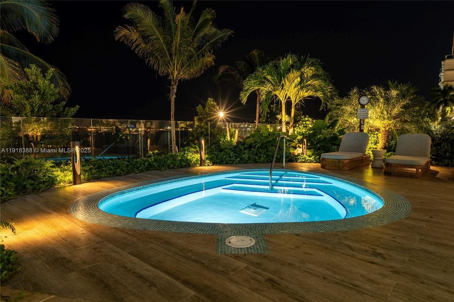 Community amenities in Aria Reserve, Miami (Image 40).