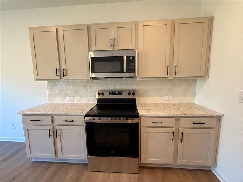 Close-up of interior finishes inside a home in Leydenview, Mableton (Image 19). Close-up of interior finishes inside a home in Leydenview, Mableton (Image 19).