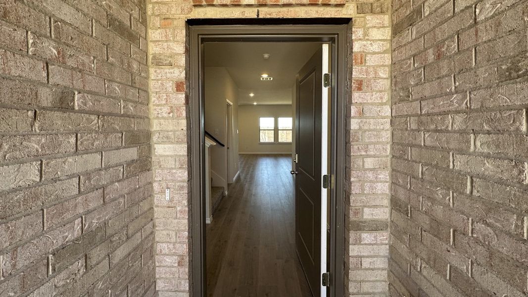 Representative exterior details of a home built from the NAPLES by D.R. Horton in Northspur, Forney (Image 3). Representative exterior details of a home built from the NAPLES by D.R. Horton in Northspur, Forney (Image 3).