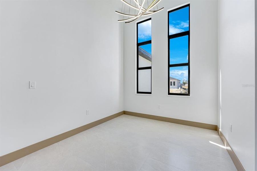 Spacious, unfurnished interior of a new home in , Cape Coral (Image 24).