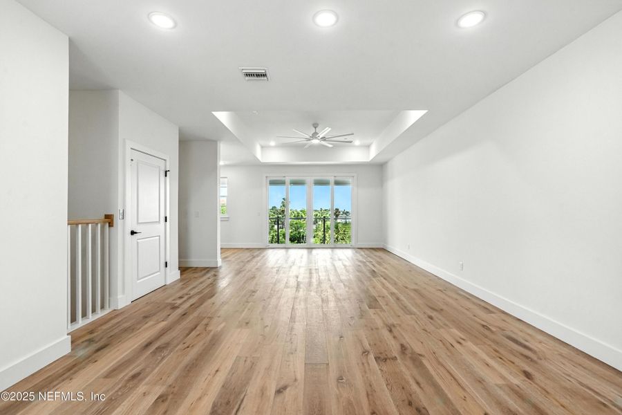 Spacious, unfurnished interior of a new home in , St. Augustine (Image 39).