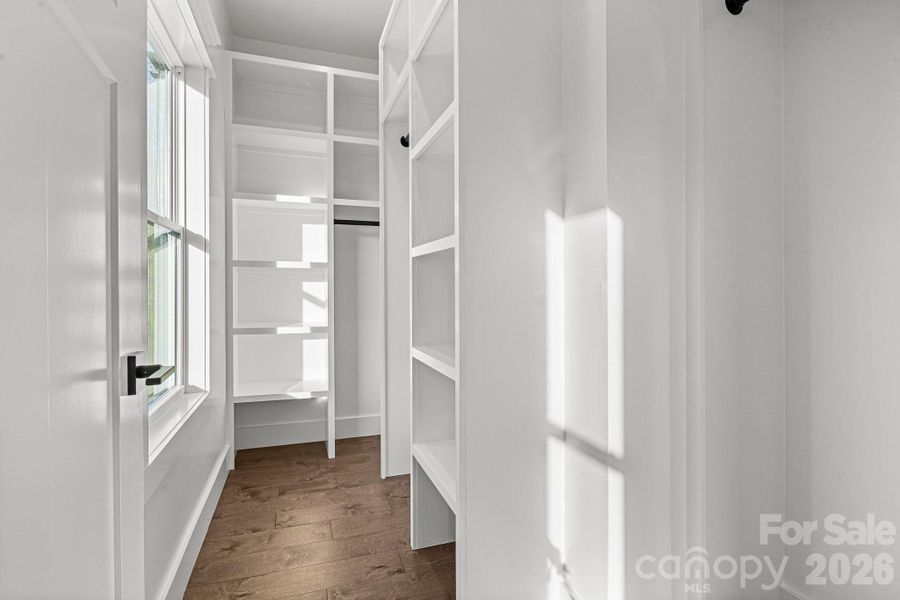 Spacious, unfurnished interior of a new home in , Arden (Image 42).