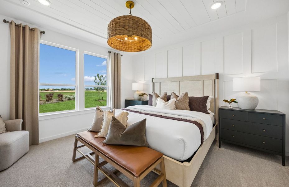 Representative furnished interior of a home built from the Hallmark by Del Webb in Del Webb Sugar Land at Ryehill, Rosenberg (Image 8).