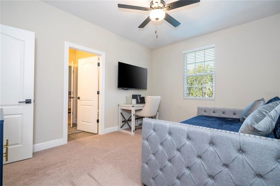 Furnished interior view inside a new home in , Kissimmee (Image 40).