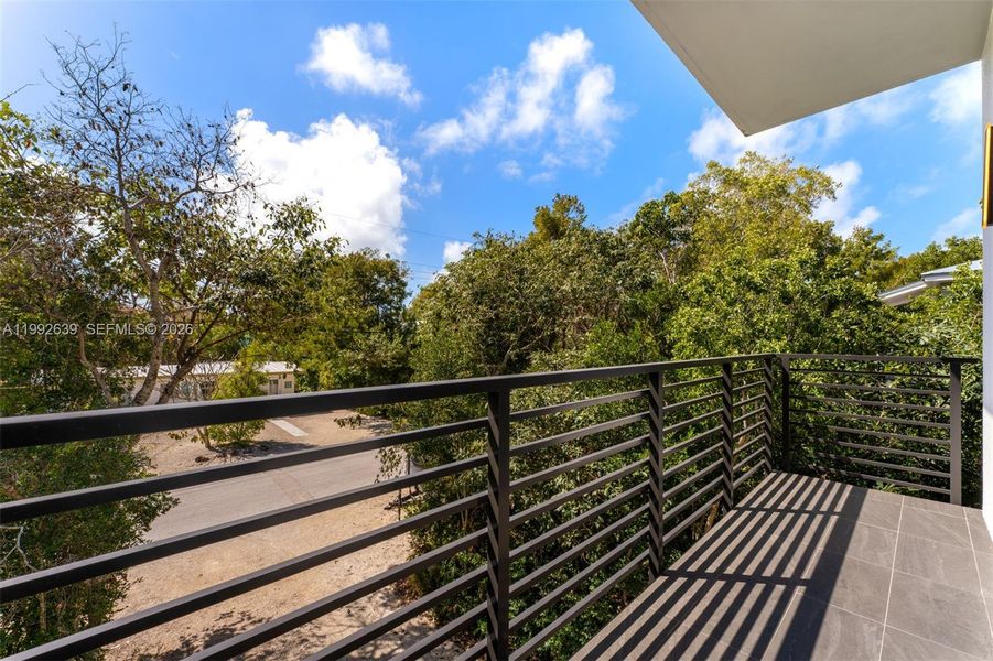 Exterior details and patio area of a home in , Key Largo (Image 28).
