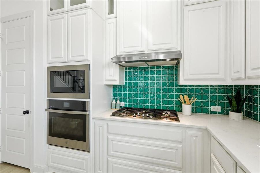 Furnished interior view inside a new home in Pecan Square - Gardens, Northlake (Image 19). Furnished interior view inside a new home in Pecan Square - Gardens, Northlake (Image 19).