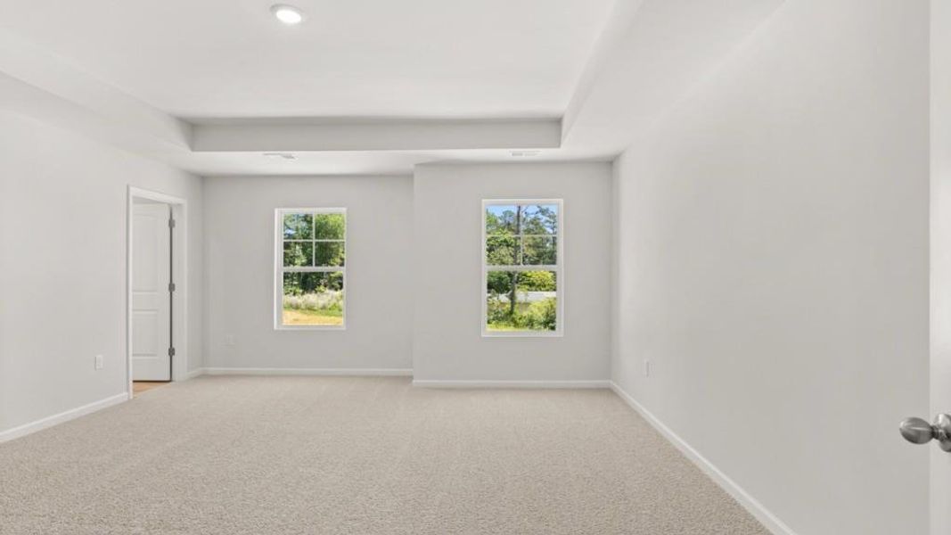 Spacious, unfurnished interior of a new home in Village at Pine Valley, Gainesville (Image 19).
