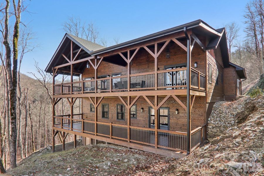 Image 39 of a home in .