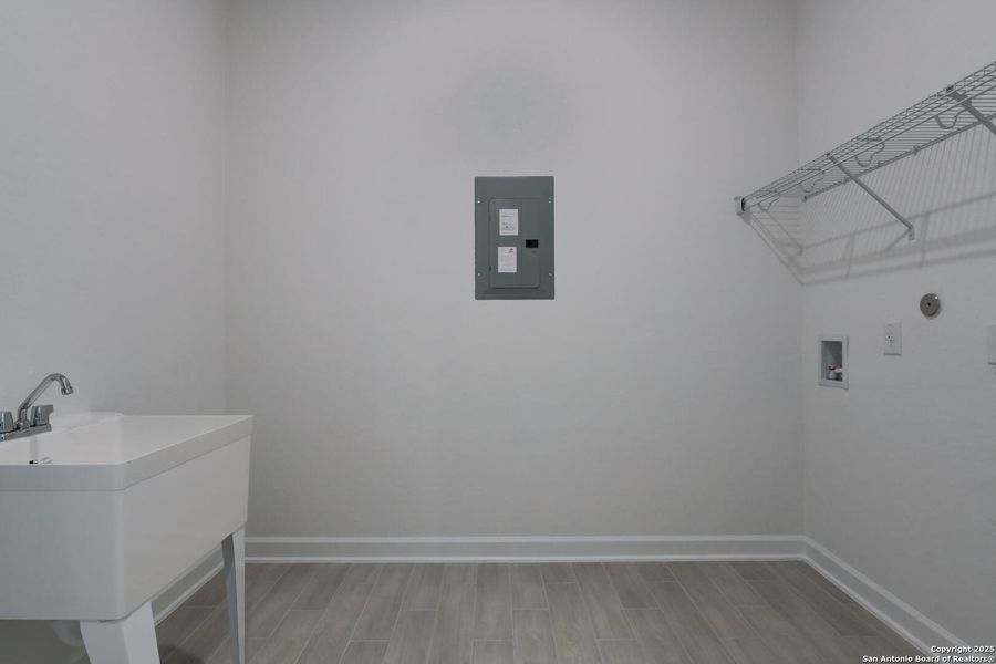 Spacious, unfurnished interior of a new home in The Heritage at Saddlebrook Ranch 70's, Schertz (Image 25). Spacious, unfurnished interior of a new home in The Heritage at Saddlebrook Ranch 70's, Schertz (Image 25).