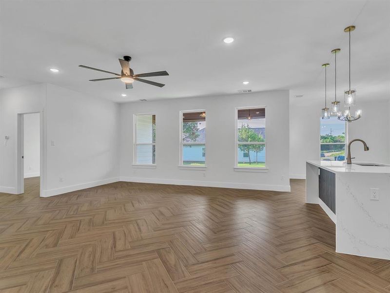 Spacious, unfurnished interior of a new home in , Granbury (Image 19). Spacious, unfurnished interior of a new home in , Granbury (Image 19).