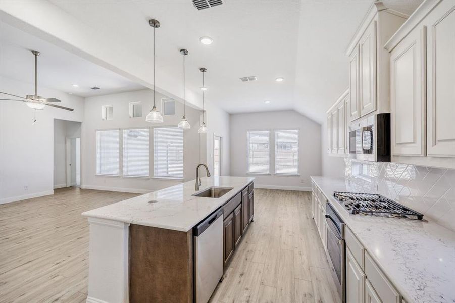 Furnished interior view inside a new home in Heartland, Heartland (Image 11).
