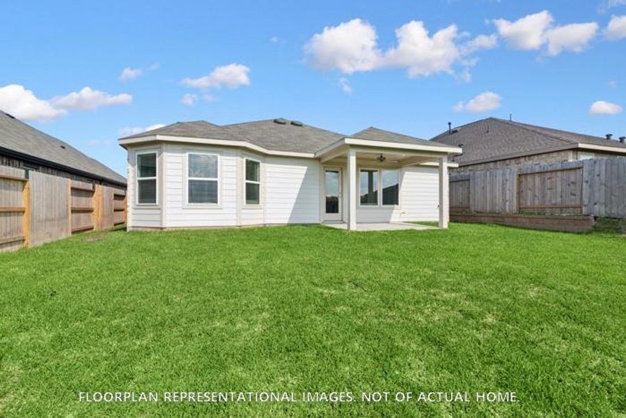 Exterior details and patio area of a home in Hallimore Ranch, Rosenberg (Image 3).