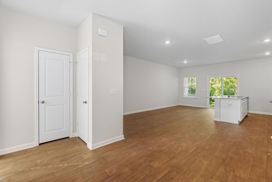 Representative unfurnished interior of a home built from the Palmetto II by McGuinn Homes in Clarke Townes, Anderson (Image 23).
