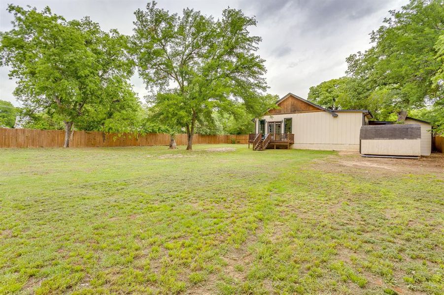Exterior details and patio area of a home in , Weatherford (Image 22).