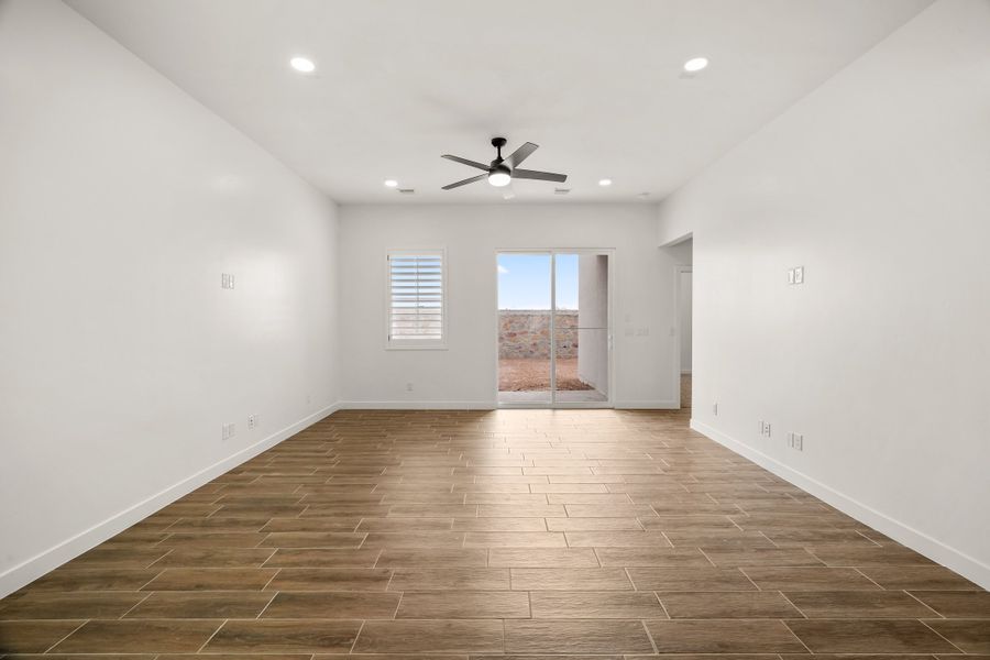 Spacious, unfurnished interior of a new home in Paseo Del Este Unit 9, El Paso (Image 19).